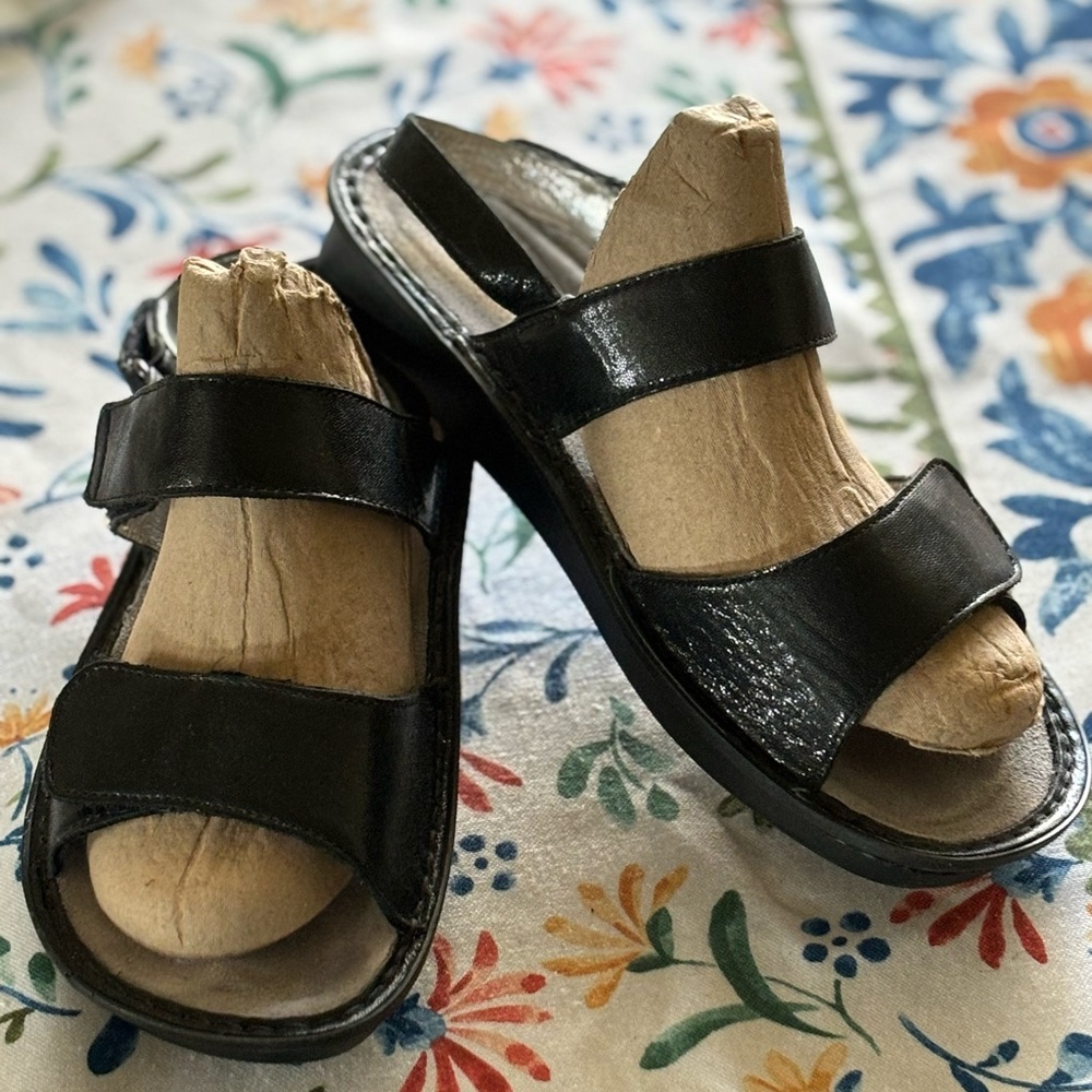 Alegria Leather Sandals